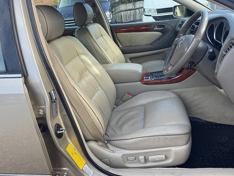 Lexus 3.0 300 SE Saloon 4dr Petrol Auto (281 g/km, 218 bhp)
