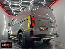 Ford Transit Custom Van L1 320 Trail Elite Edition SWB 136 