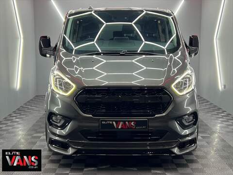 Ford Tourneo Custom Minibus L2, 2023 23 Ford Transit Tourneo Minibus 2.0 TDCI 320 Titanium Elite Edition LWB 130 AUTO