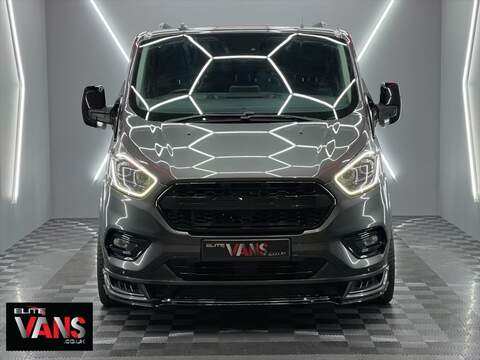 Ford Transit Custom DCIV L2, 2.0 320 EcoBlue Limited Crew Van Double Cab 5dr Diesel Manual L2 H1 Euro 6 (s/s) (130 ps)