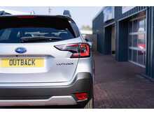 Subaru Outback Limited Automatic