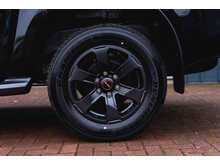 Isuzu D-Max V-Cross Double Cab Automatic