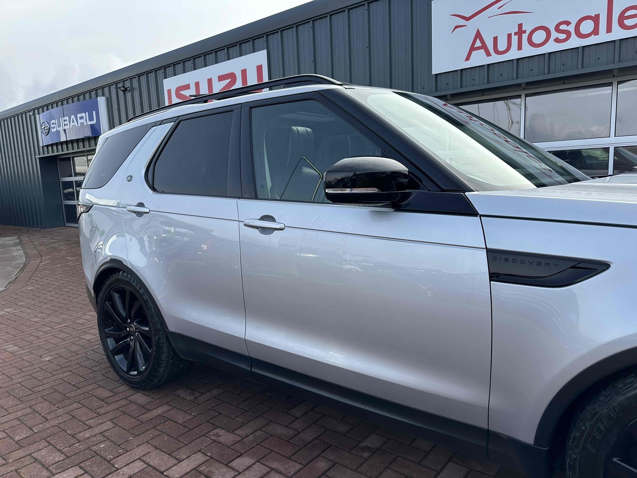 Used 2019 Land Rover Discovery SD V6 HSE Luxury For Sale in Angus