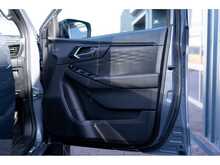 Isuzu D-Max V-Cross Steel Double Cab Automatic