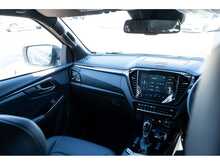 Isuzu D-Max V-Cross Steel Double Cab Automatic