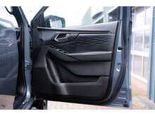 Isuzu D-Max V-Cross Steel Double Cab Automatic