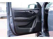 Isuzu D-Max V-Cross Steel Double Cab Automatic