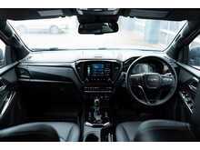 Isuzu D-Max V-Cross Steel Double Cab Automatic