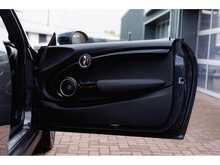 MINI Hatch Cooper S Exclusive Automatic