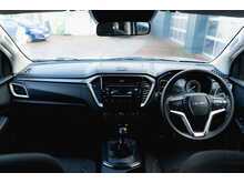 Isuzu D-Max TD DL20 Double Cab Manual