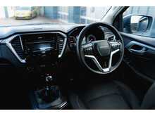 Isuzu D-Max TD DL20 Double Cab Manual