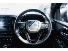 Isuzu D-Max V-Cross Double Cab Automatic