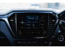 Isuzu D-Max V-Cross Double Cab Automatic