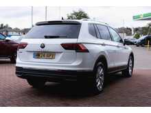Volkswagen Tiguan Allspace TSI Life Automatic