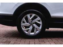 Volkswagen Tiguan Allspace TSI Life Automatic