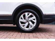 Volkswagen Tiguan Allspace TSI Life Automatic