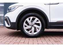 Volkswagen Tiguan Allspace TSI Life Automatic