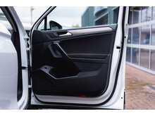 Volkswagen Tiguan Allspace TSI Life Automatic