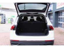 Volkswagen Tiguan Allspace TSI Life Automatic