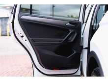 Volkswagen Tiguan Allspace TSI Life Automatic