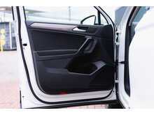 Volkswagen Tiguan Allspace TSI Life Automatic