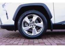 Toyota RAV4 VVT-h Excel Automatic