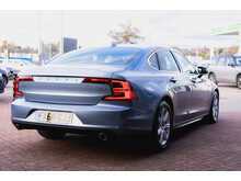 Volvo S90 D4 Momentum Saloon Automatic