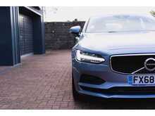 Volvo S90 D4 Momentum Saloon Automatic