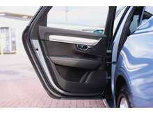 Volvo S90 D4 Momentum Saloon Automatic