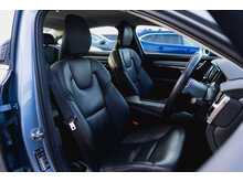 Volvo S90 D4 Momentum Saloon Automatic
