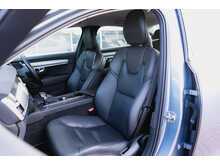 Volvo S90 D4 Momentum Saloon Automatic