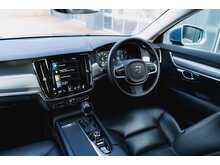 Volvo S90 D4 Momentum Saloon Automatic