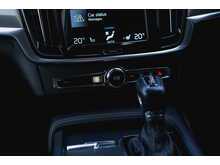Volvo S90 D4 Momentum Saloon Automatic