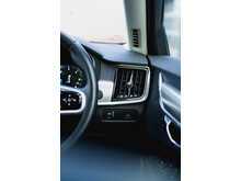 Volvo S90 D4 Momentum Saloon Automatic