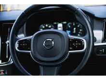 Volvo S90 D4 Momentum Saloon Automatic