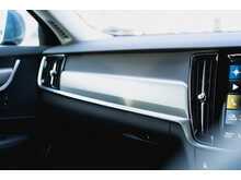 Volvo S90 D4 Momentum Saloon Automatic
