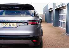Land Rover Discovery D300 MHEV R-Dynamic HSE Automatic