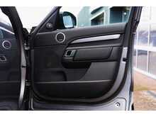 Land Rover Discovery D300 MHEV R-Dynamic HSE Automatic