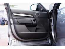 Land Rover Discovery D300 MHEV R-Dynamic HSE Automatic