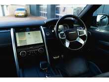 Land Rover Discovery D300 MHEV R-Dynamic HSE Automatic