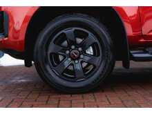 Isuzu D-Max V-Cross Double Cab Automatic