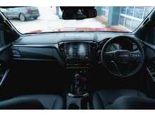 Isuzu D-Max V-Cross Double Cab Automatic