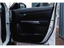 Suzuki Vitara Boosterjet MHEV SZ-T Manual