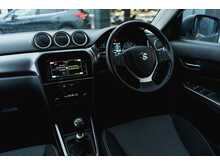 Suzuki Vitara Boosterjet MHEV SZ-T Manual