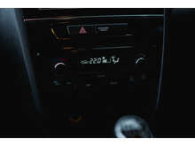 Suzuki Vitara Boosterjet MHEV SZ-T Manual