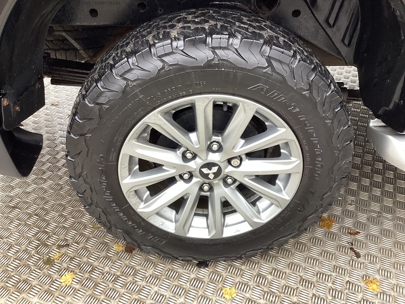 Mitsubishi DI-D DC Warrior 4X4 A/C Euro 6