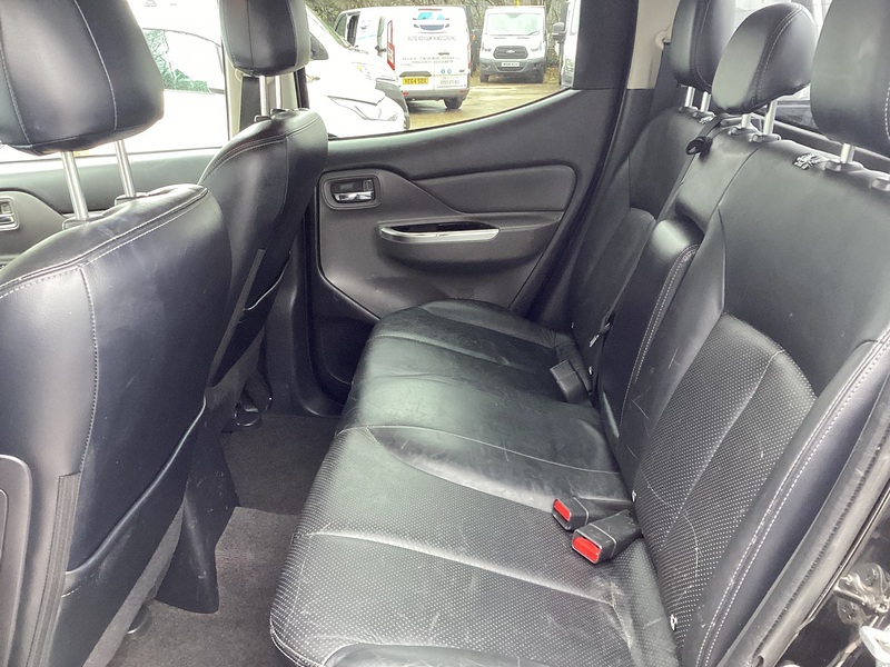 Mitsubishi DI-D DC Warrior 4X4 A/C Euro 6