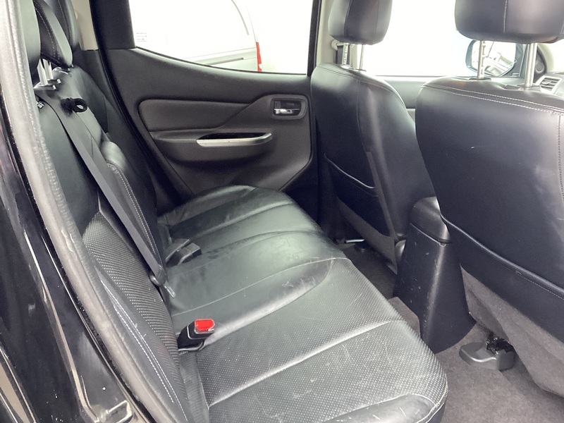 Mitsubishi DI-D DC Warrior 4X4 A/C Euro 6