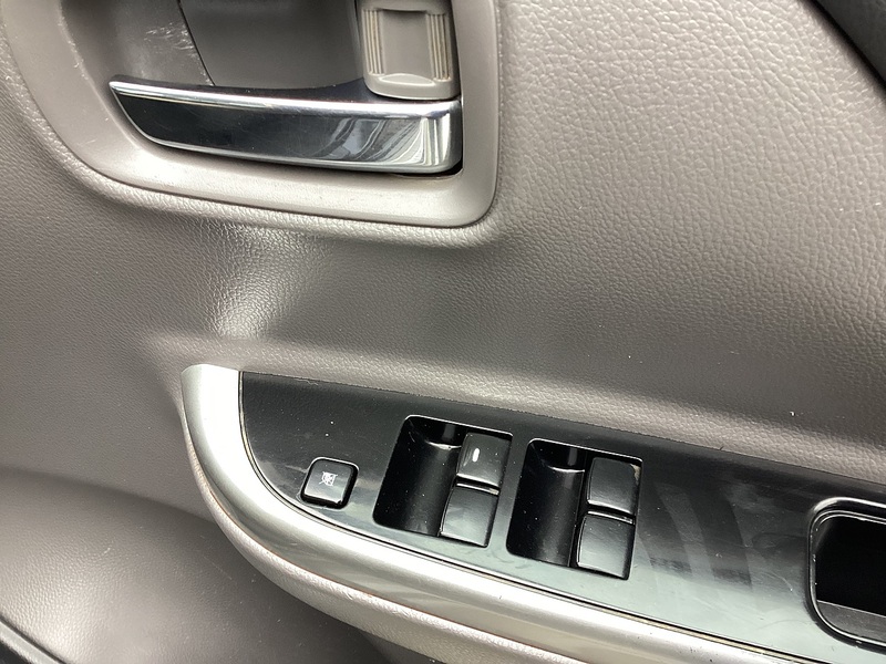 Mitsubishi DI-D DC Warrior 4X4 A/C Euro 6