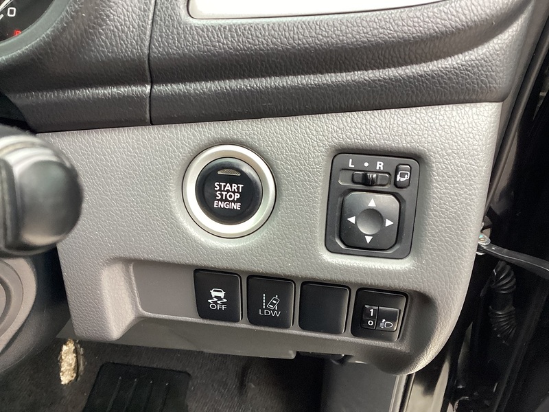 Mitsubishi DI-D DC Warrior 4X4 A/C Euro 6